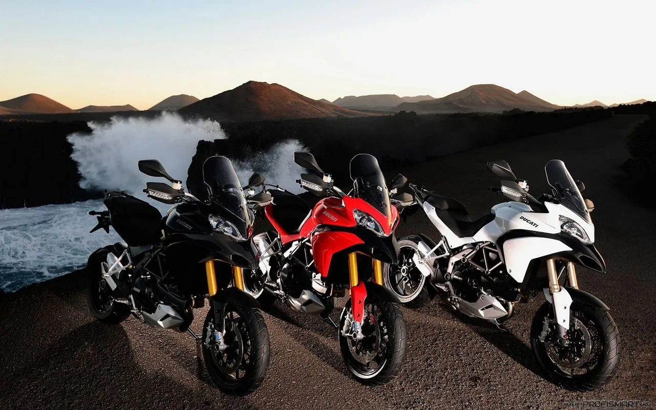 Ducati_1-spaces.ru.webp