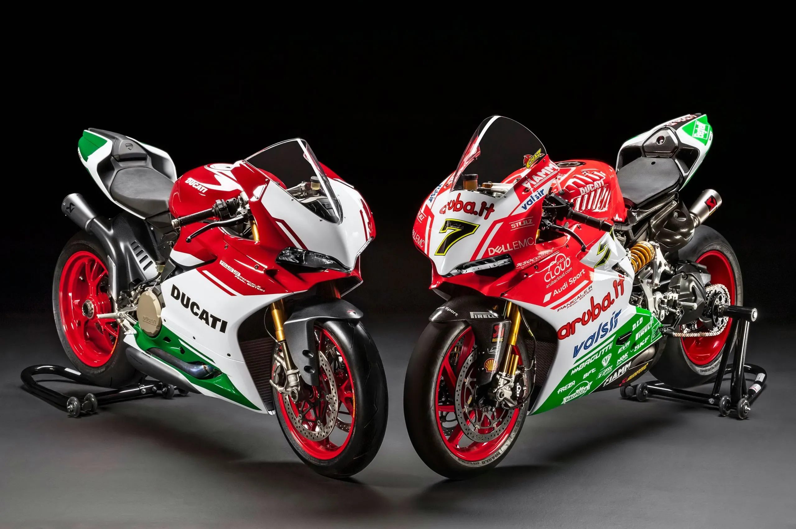 Ducati_Panigale_Two_527256_2560x1703-spaces.ru.webp