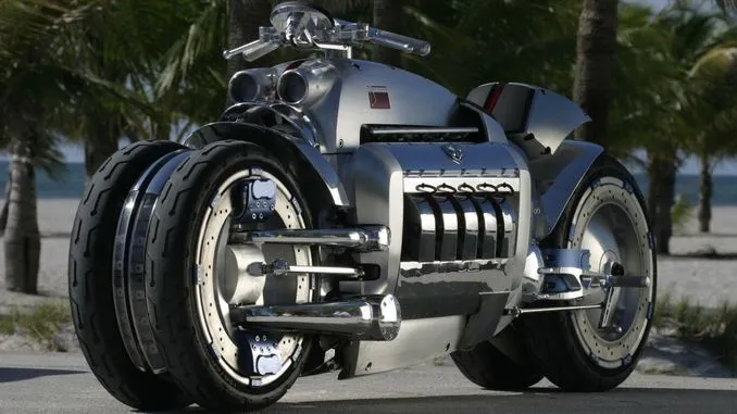 Nayshvidshi-seriyni-motocikli-v-sviti-Dodge-Tomahawk--678x381.webp