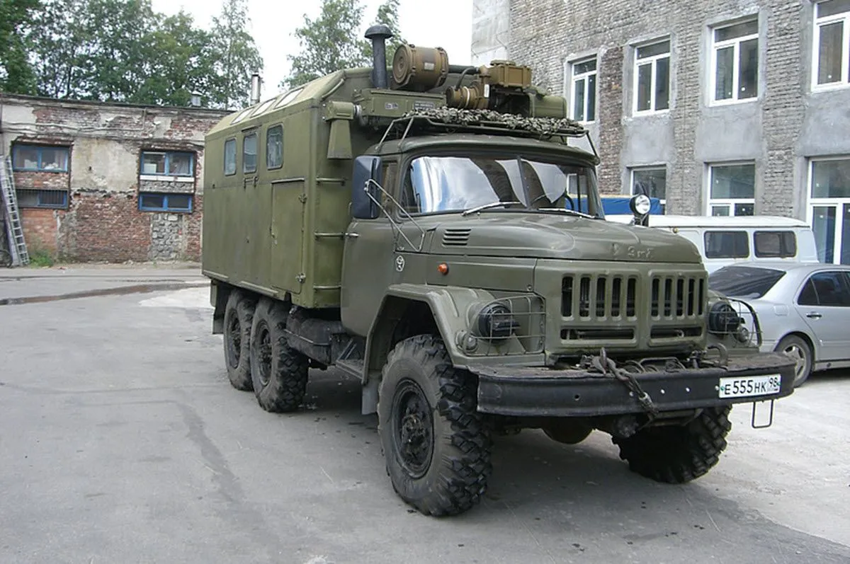 zil-131-02.webp