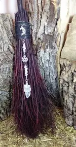 541e06a4008551a2371f896b8667031a--wedding-broom-witchcraft.webp